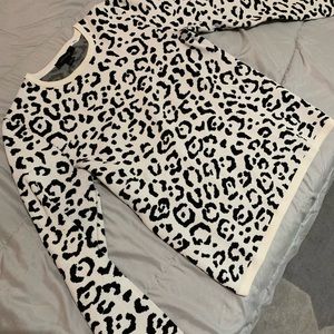 Ann Taylor long sleeve sweater